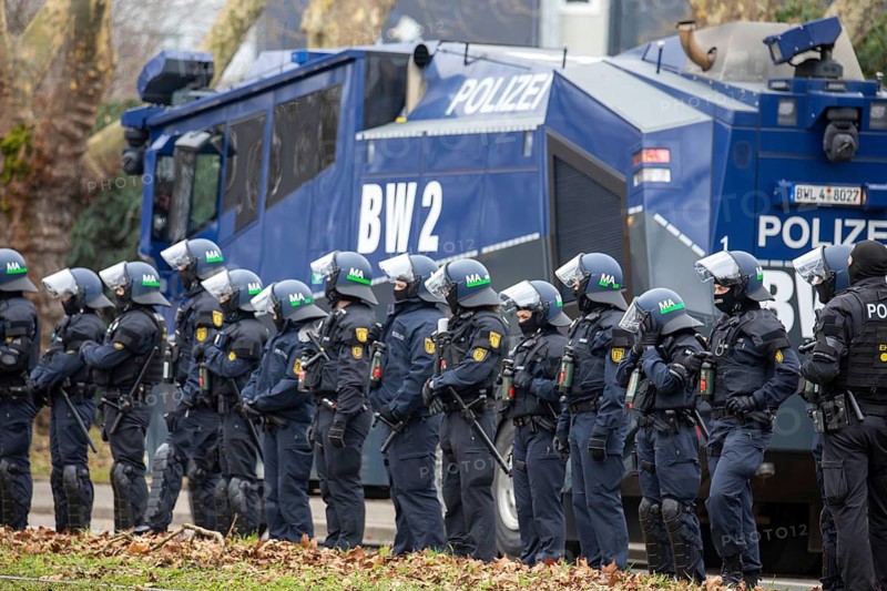 Football 3rd division, 2024/25 season, matchday 24: Waldhof Mannheim vs Hansa Rostock***Massive police deployment at the high-risk match