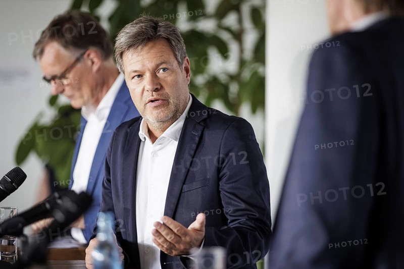 Robert Habeck (Bündnis 90 Die Grünen), Federal Minister for Economic Affairs and Climate Protection and Vice-Chancellor, and Annalena Bärbock (Bündnis 90 Die Grünen) (not in picture), Federal Minister for Foreign Affairs, taken at a press conference at Infineon's Dresden site, 13 July 2023., Dresden, Germany