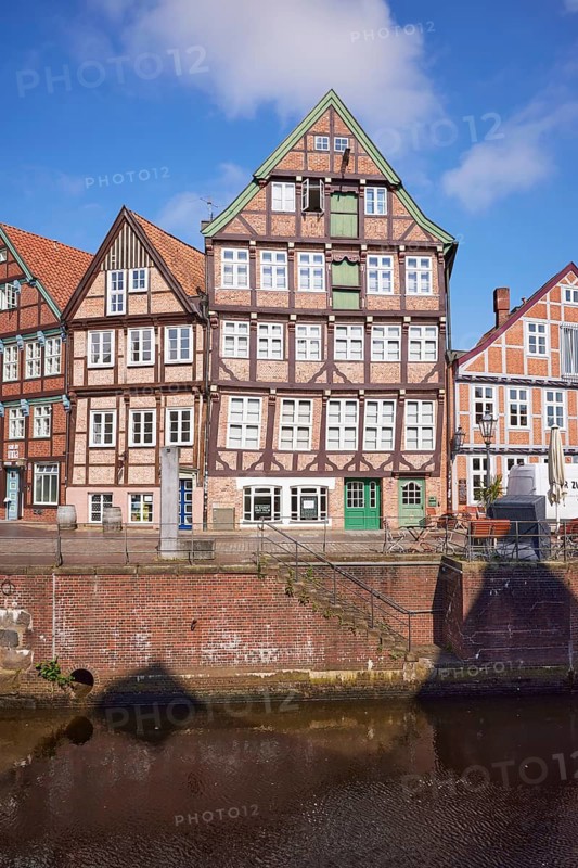 Historic half-timbered houses on the waterfront West in the Old Hanseatic Harbour in the old town of Stade, Hanseatic city, district of Stade, Lower Saxony, Germany