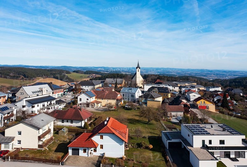 Drone image, view of village with parish church, Altenberg near Linz, Mühlviertel, Upper Austria, Austria
