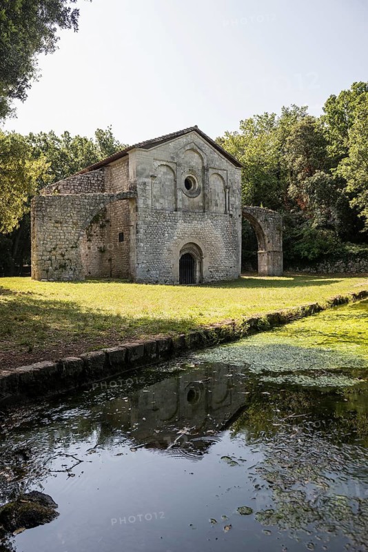 Old chapel, Notre-Dame du Val des Nymphes, La Garde-Adhémar, Plus beaux villages de France, Département Drôme, Provence, Auvergne-Rhône-Alpes, France