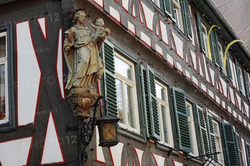 Figure of St Joseph at Fleck House, Bensheim, Hessische Bergstrasse, Hesse, Germany
