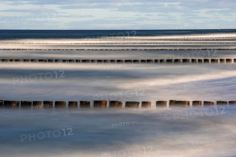 Grooves in the sea, long exposure, Zingst, Fischland-Darß-Zingst, Western Pomerania Lagoon Area National Park, Mecklenburg-Western Pomerania, Germany