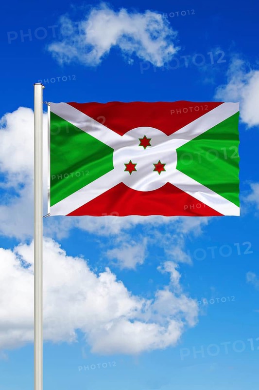 Burundi, landlocked country in East Africa, Africa, national flag, national flag, flag, flagpole, cumulus clouds in front of blue sky, studio