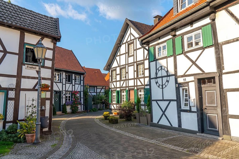 Old village of Westerholt, listed district of Herten Westerholt, over 60 old, well-renovated half-timbered houses form a historic village centre, Herten, North Rhine-Westphalia, Germany