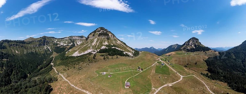 Drone shot, panorama shot, mountain landscape, Genneralm with Gennerhorn and Holzeck, Osterhorngruppe, Salzkammergut, Land Salzburg, Austria
