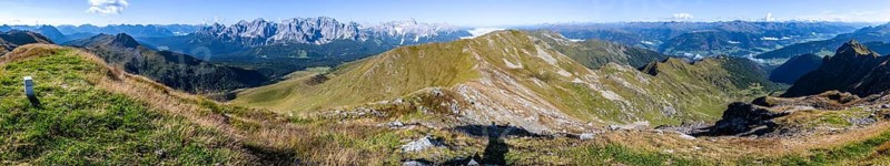 Alpine panorama, Carnic High Trail, view from the Carnic main ridge to the Sesto Dolomites, Carnic Alps, Carinthia, Austria