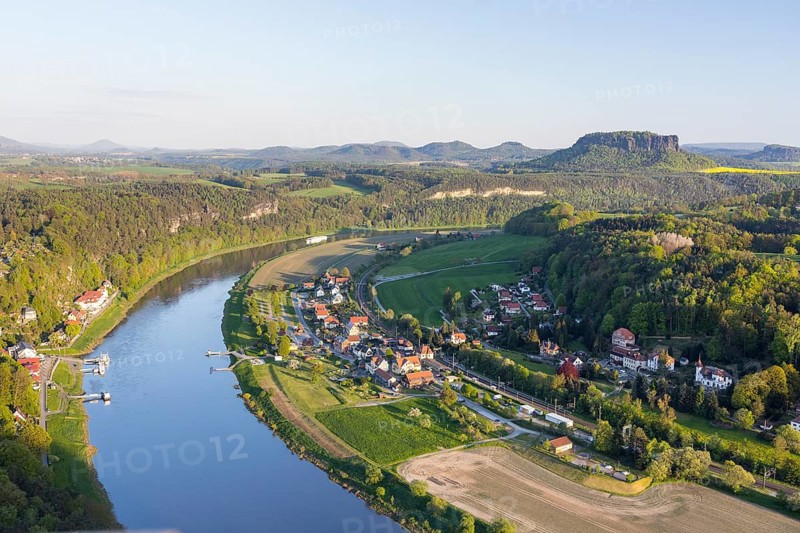 View from the Basteiaussicht into the Elbe valley towards Rathen and the Elbe, in the background the Lilienstein table mountain, Lohmen, Saxon Switzerland, Saxony, Germany
