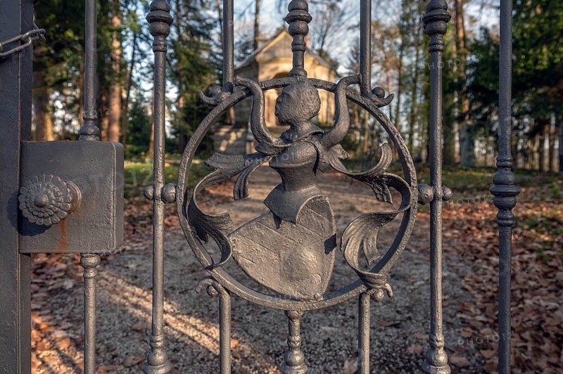 Tucher coat of arms on the Tor tor of the Tucher family mausoleum, Simmelsdorf, Middle Franconia, Bavaria, Germany
