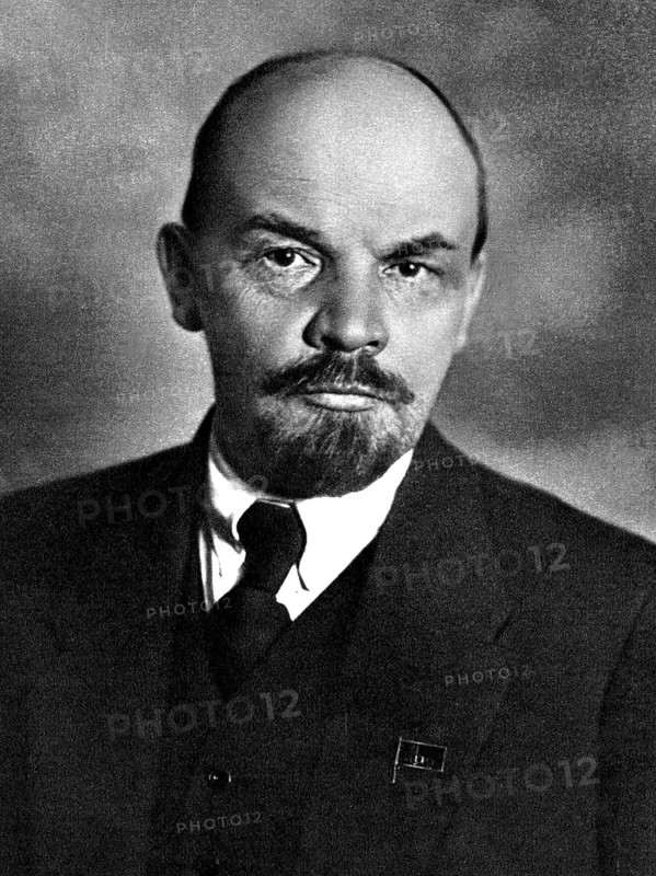 Lenin portrait 1920, Russian revolution and foundation of the Soviet Union, Bolsheviks, Bolshevism. Vladimir Ilyich Lenin (10 July 1870 - 21 January 1924), Russian politician and founder of the Soviet Union, he was the first head of government of the Soviet Union. Communist revolutionary, Marxist theorist and leader of the Bolsheviks from 1903 to 1924. historical, contemporary history