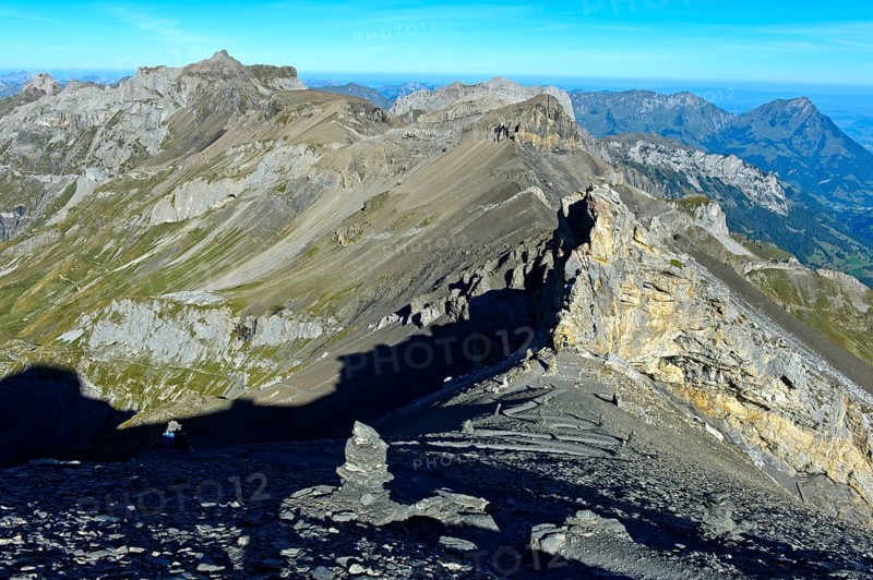 Hohtürli pass crossing between Kandersteg, left, and the Kiental valley, right, Kandersteg, Bernese Oberland, Switzerland