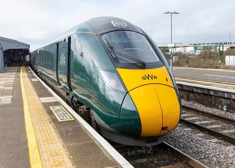 GWR British Rail Class 800 Inter City Express train arriving platform, Westbury railway station, Westbury, Wiltshire, England, UK