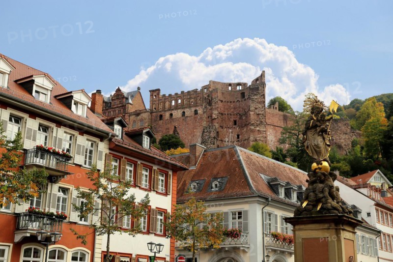 The old town centre of Heidelberg, with the castle in the background