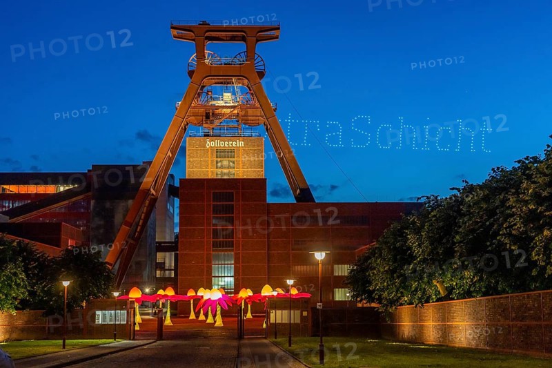 Celebrations to mark the 25th anniversary of the Route of Industrial Heritage in the Ruhr region, festivals lasting several days, highlight is the Extraschicht, the long night of industrial heritage, here drone show at the Zeche Zollverein in Essen, with motifs from the route, North Rhine-Westphalia, Germany