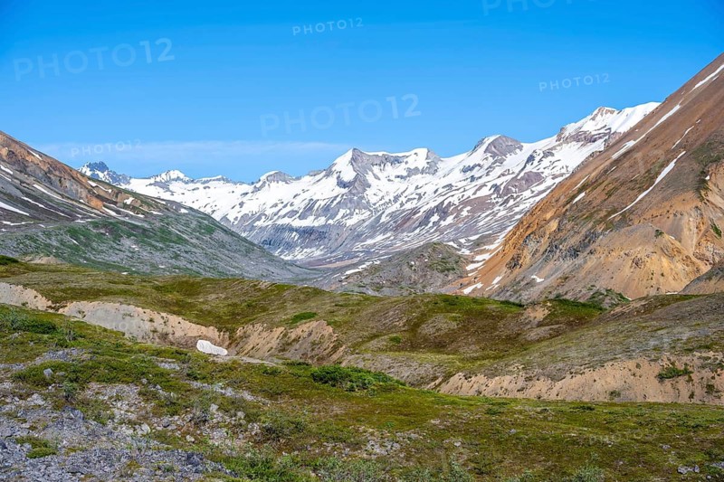 Colourful mountains, picturesque mountain scenery on Gulkana Glacier, Richardson Highway, Alaska Range, Alaska, USA