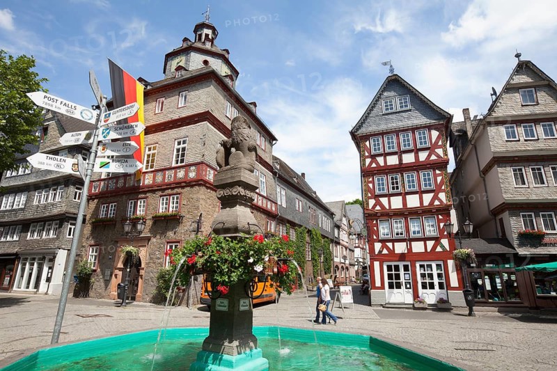 City hall, Buttermarkt butter market, historic old town of Herborn, Hesse, Germany, Europe, Rathaus, Buttermarkt, historische Altstadt von Herborn, Hessen, Deutschland, Europa