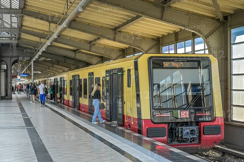 S-Bahn at Westkreuz station, Charlottenburg, Berlin, Germany