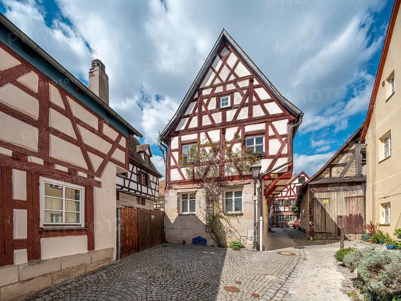 Narrow alley with the oldest half-timbered houses of Altdorf, Altdorf near Nuremberg, Middle Franconia, Franconia, Bavaria, Germany
