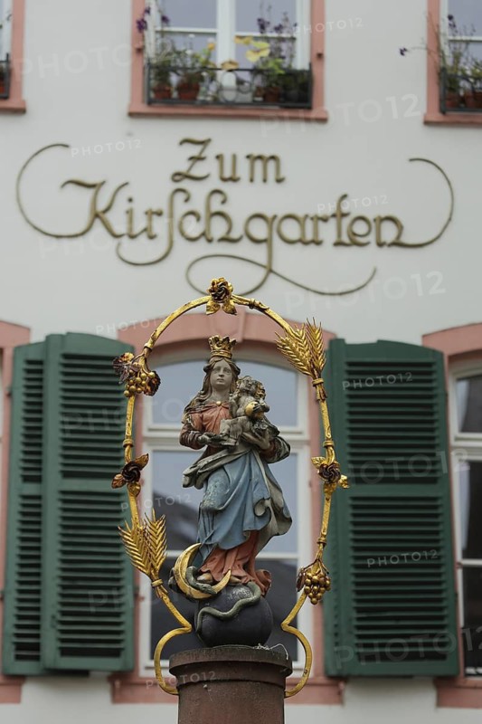 Madonna figure, inscription, detail, window shutters, cherry orchard, Mainz, old town, Rhineland-Palatinate, Germany