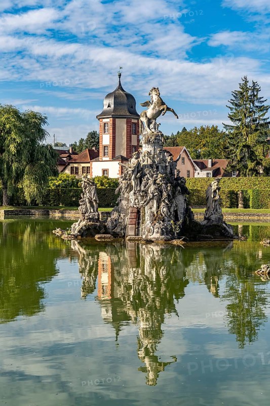 The Great Lake with the Musenberg Parnassus, castle and rococo courtyard garden Veitshöchheim, Lower Franconia, Bavaria, Germany