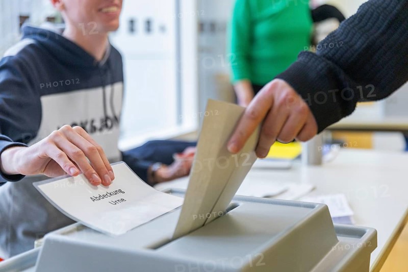 Voting for the constituency 03300 Seevorstadt-Ost, Dresden, Saxony, Germany