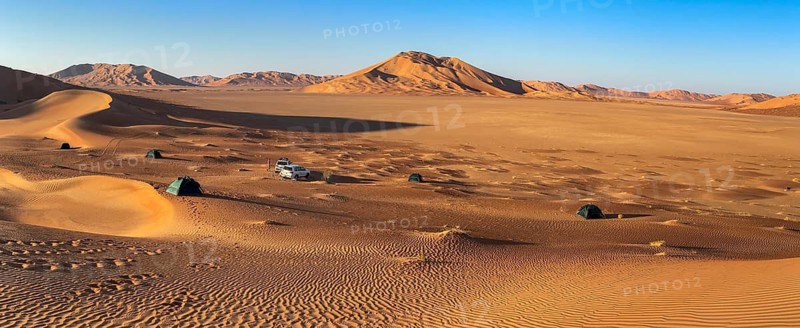Sand dunes in the Rhub al Khali desert, empty quarter, largest sandy desert in the world, Oman