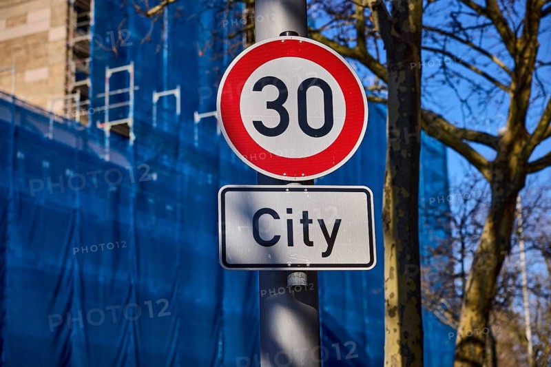 30 km/h speed limit sign, additional city sign, traffic sign, Am Stadtgraben, Saarbrücken, state capital, Saarbrücken regional association, Saarland, Germany