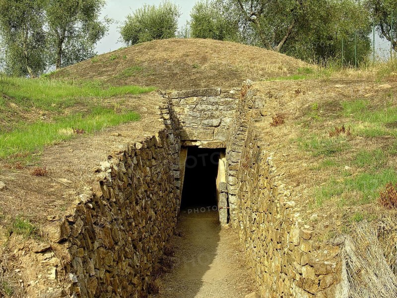 Etruscan tomb, tumulus, Tomba del Diavolino II, Devil II, excavations of antiquity, necropolises, Necropoli Etrusca di Vetulonia, Castiglione della Pescaia, Maremma, Province of Grosseto, Tuscany, Italy