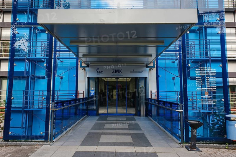 Entrance to the ZMK, Centre for Dental, Oral and Maxillofacial Medicine, Dental Clinic, University Hospital Münster, UKM, Münster, Westphalia, North Rhine-Westphalia, Germany