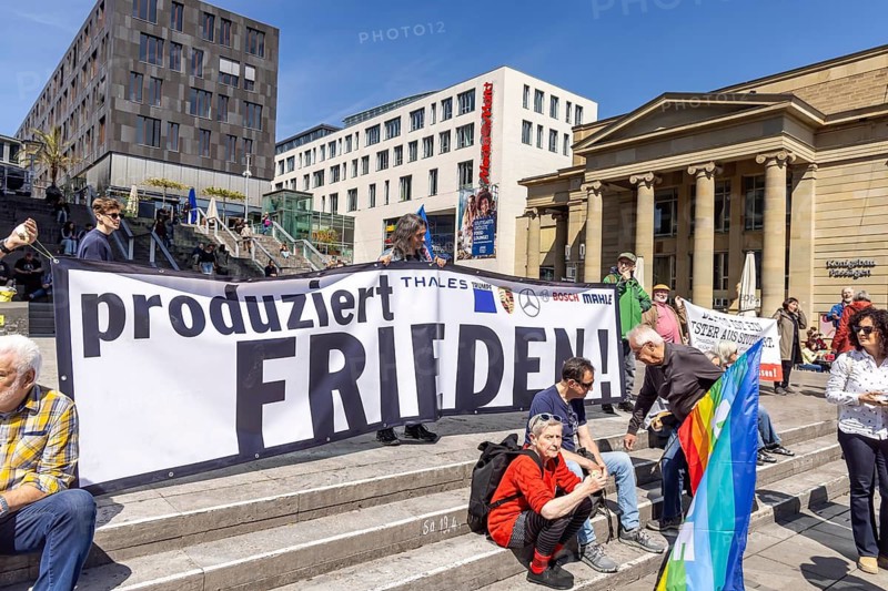 Easter march in Stuttgart under the motto: Peace-capable instead of war-capable! The peace network demonstrators demanded dialogue instead of rearmament from the federal government. Rally on the Schlossplatz. Stuttgart, Baden-Württemberg, Germany