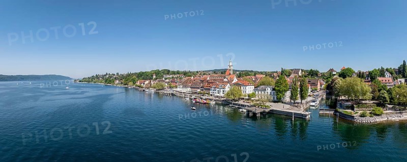 Aerial view, panorama of Überlingen on Lake Constance with the historic old town and the lakeside promenade, promenade, Lake Constance district, Baden-Württemberg, Germany