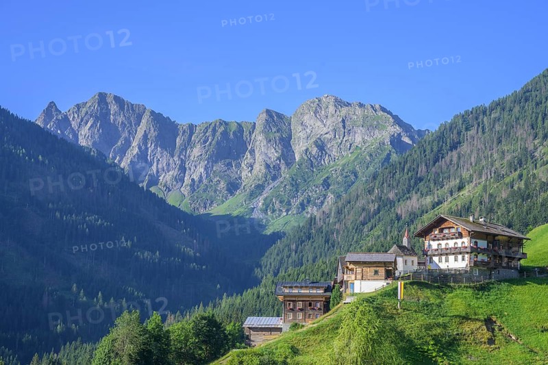 Village with small chapel and old farms, Obergail, Lesachtal, Carinthia, Austria