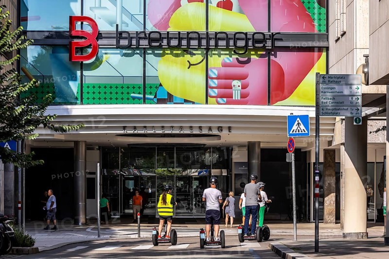 Breuninger department stores' logo. The department stores' is positioned in the upscale market segment with a focus on textiles. The 13 department stores, real estate and the online shop are for sale. Stuttgart, Baden-Württemberg, Germany
