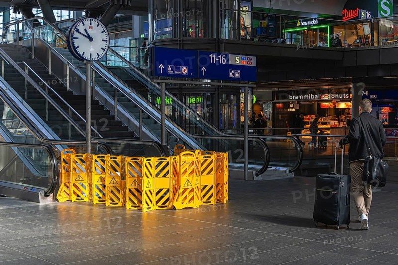 Central Station, yellow barriers on escalators at Berlin Central Station, which have been defective for 5 months and have not been repaired, Germany