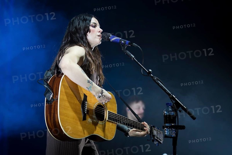 Amy Macdonald live on Is This What You've Been Waiting for? Tour in Berlin's Tempodrom on 11.02.2026