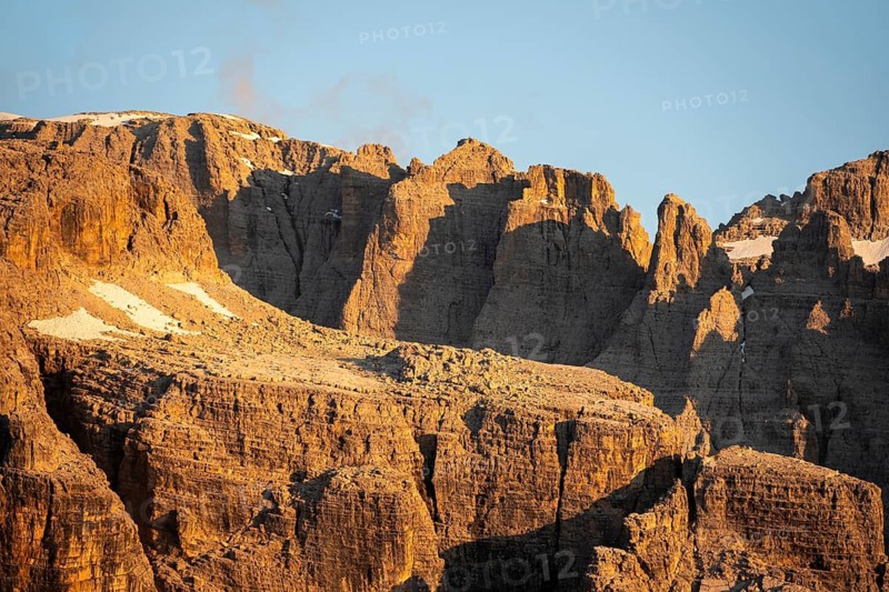 Detail, rocks and mountain peaks of the Brenta Mountains, evening mood with alpine glow, Brenta, Brenta-Adamello Natural Park, Trentino, Italy