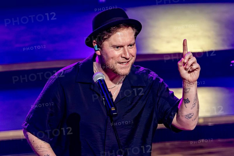 Johannes Oerding gives his first concert after a long break and in connection with his new album in front of 300 guests at the NDR Landesfunkhaus Niedersachsen, Hanover, 24.03.2026