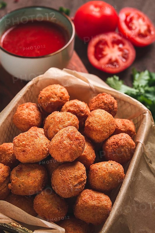 Chicken popcorn, deep fried, nuggets, close-up, rustic, no people