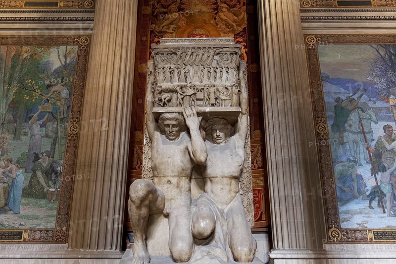 Two kneeling atlas figures, giants, in the Pantheon, monument to the forgotten artists, National Hall of Fame, Latin Quarter, Paris, France