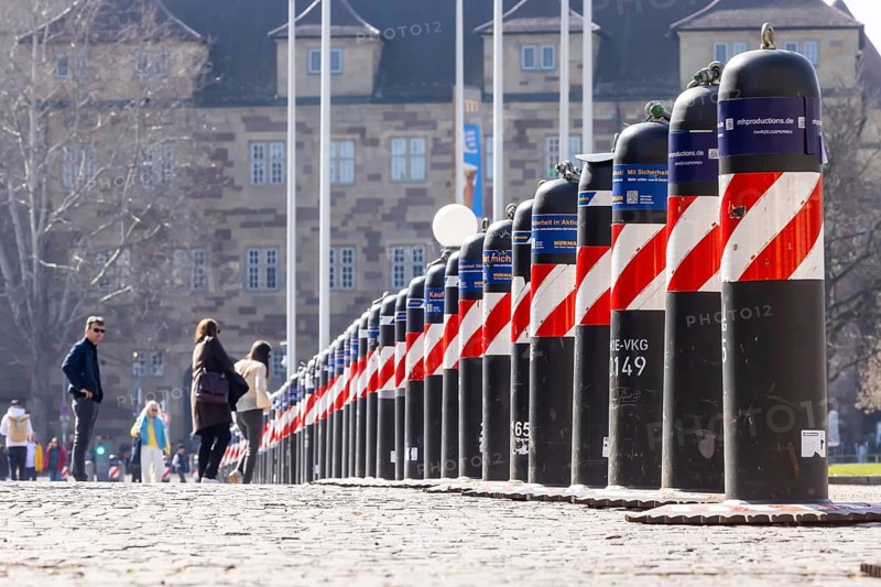 State elections in Baden-Württemberg. Access barriers to Schlossplatz in front of the New Palace. ARD, ZDF and SWR have set up their voting studios in the Ehrenhof of the New Castle. Stuttgart, Baden-Württemberg, Germany