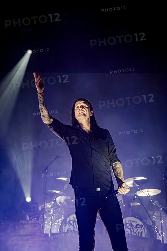 Marcus Bischoff, singer of Heaven Shall Burn, live on Heimat Over Europe Tour 2026 at Munich Zenith on 21.03.2026