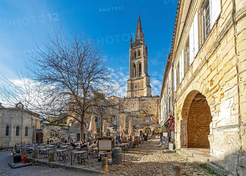 Place de l'Eglise Monolithe with Monolithic Church of Saint-Emilion, France