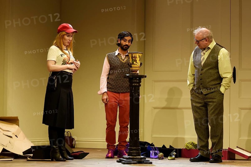Joachim Krol (Wolfgang), Christin Nichols (Helena), Tanju Bilir (Jonas), Sophia oder das Emde der Humanisten, German premiere, photo rehearsal on 11.03.2026 at the Renaissance Theatre, Berlin, premiere on 15.03.2026