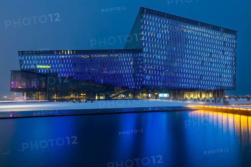 Harpa concert hall, Tónlistar- og ráðstefnuhúsið í Reykjavík, reflection, blue hour, winter, Reykavik, Iceland, Scandinavia