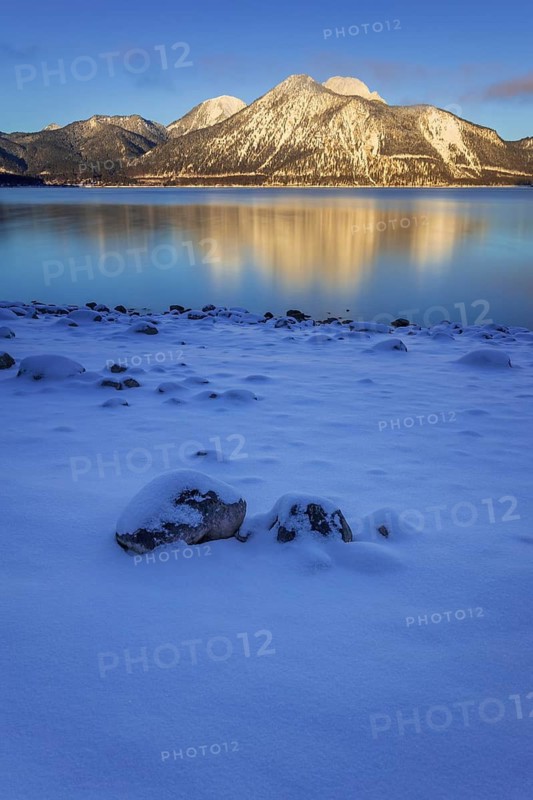 Morning light, sunrise, mountain lake, mountain landscape, reflection, winter, snow, long exposure, Walchensee, Herzogstand, Heimgarten, Bavaria, Germany