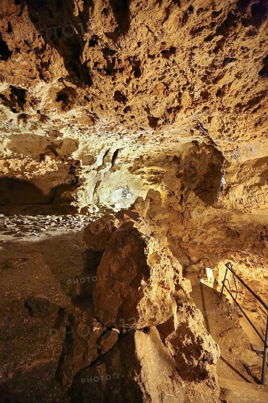 Tiefenhöhle Laichingen, Schachthöhle, karst object, rock, Laichingen, Swabian Jura, Baden-Württemberg, Germany