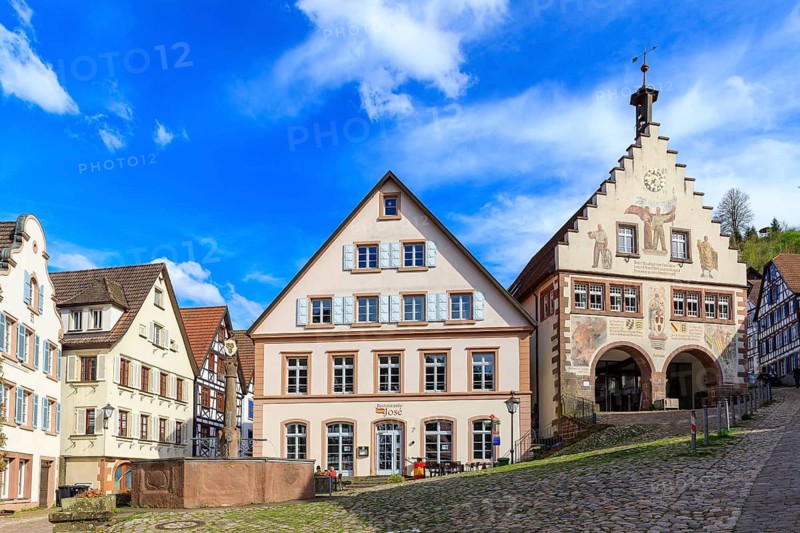 Historic market square with town hall with stepped gable and half-timbered houses, Schiltach, Black Forest, Baden-Württemberg, Germany