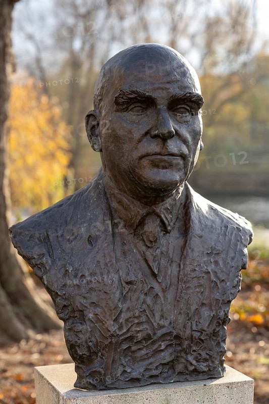 Otto Braun, Social Democrat, Prime Minister of the Free State of Prussia, Bust, Potsdam, Brandenburg, Germany