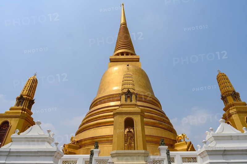 Bangkok, Thailand. February 20th 2025. The distinctive Buddhist architecture of the golden stupa or chedi of Wat Bowonniwetwiharn Ratchaworawiharn, an important Buddhist Temple, Bangkok, Thailand