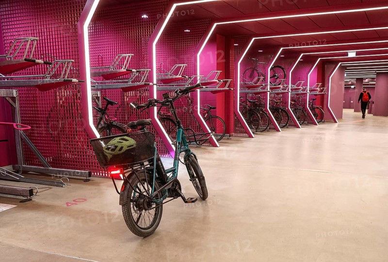 Bicycles are available in the bicycle parking garage at Potsdamer Platz. The parking garage offers space for 280 bicycles of all types, Berlin, 04.03.2026, Berlin, Berlin, Germany